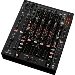 Behringer NOX606 DJ mixer-11668