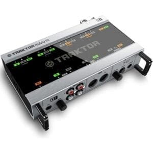 Native Instruments Traktor Audio 10, USB Audio interface-10693