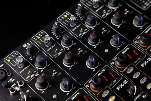 Allen & Heath Xone DB4 4 kanaals DJ mixer _Uit assortiment J&H licht en geluid 5